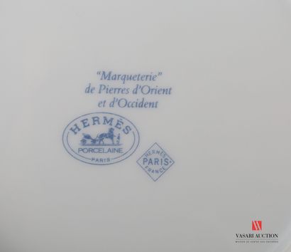 null HERMES - Paris Modèle créé en 1989

Suite de douze assiettes à entremets de...