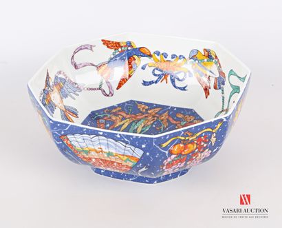 null HERMES - Paris Model created in 1989

Octagonal white porcelain salad bowl,...