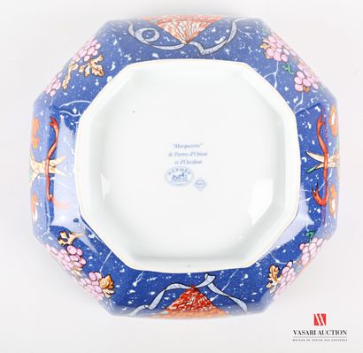 null HERMES - Paris Model created in 1989

Octagonal white porcelain salad bowl,...