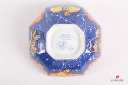 null HERMES - Paris Modèle créé en 1989

Sucrier de forme octogonale en porcelaine...