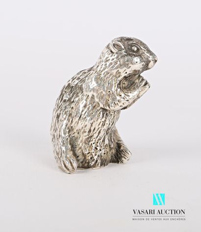 null Sujet en argent figurant une marmotte

Poids : 144,97 g - Haut. : 4,5 cm