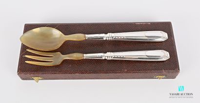 null Silver plated salad servers, the handle is decorated with fillets, asparagus...