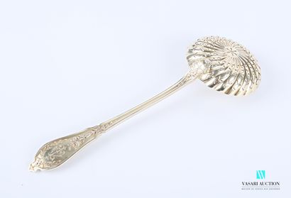 null Silver sprinkling spoon, the handle decorated with fillets, flowering branches,...