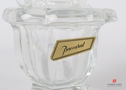 null BACCARAT

Mustard pot and its spoon in moulded crystal standing on a pedestal...