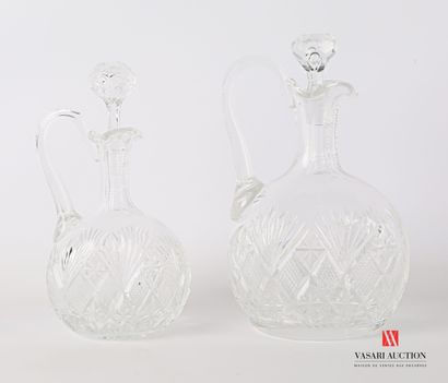null SAINT LOUIS

A set of two cut crystal decanters, Florence model, decorated with...