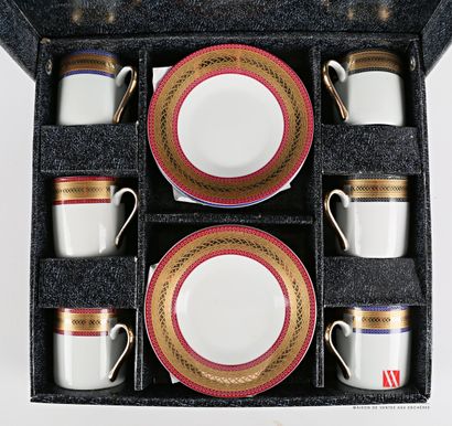 null ROYAL EPOCA

White porcelain mocha set decorated with a frieze of gold interlacing...