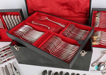 null A silver-plated cutlery set decorated with fillets and foliage, comprising twelve...