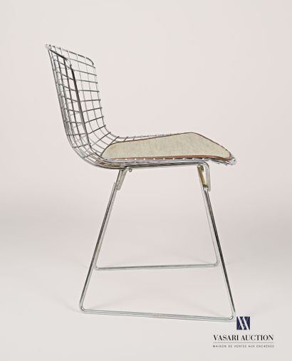 null BERTOIA Harry (1915-1978)

Chaise, modèle 420 dit Wire, en fils d'acier chromé

Ed....