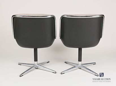 null 
POLLOCK Charles (1930-2013)



Pair of visitor's chairs model " 12E1", the...
