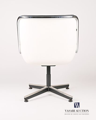 null 
POLLOCK Charles (1930-2013)





Chair model "12E1", the back and the seat...