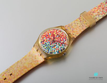 null SWATCH - LOTS OF DOTS #2 - 1991

Plastic case and bracelet.

Quartz movement.

Collection...