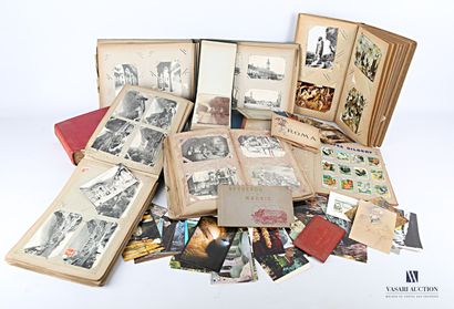 null Lot d'albums de cartes postales anciennes et modernes sur divers thématiques...