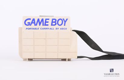 null ASCII

Boite de rangement de couleur grise pour Game Boy et ses jeux.

Haut....