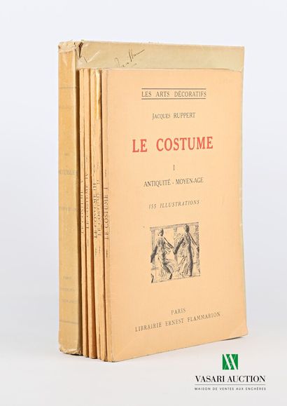 null [DECORATIVE ARTS] 

Lot including six books:

- RUPPERT Jacques - Le costume...