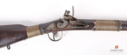 null Fusil de traite, canon de 80 cm, platine à silex, usure, oxydation générale,...