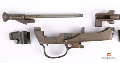 null Trois protège-guidons de fusil US Springfield 1903, une noix avec tige pour...