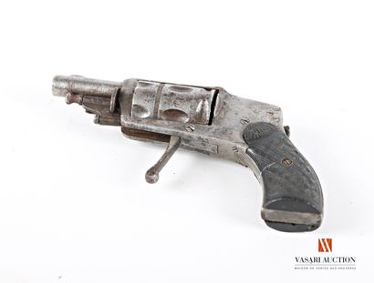 null Revolver de poche Vélodog, barillet cinq coups calibre 6 mm, canon de 4 cm,...