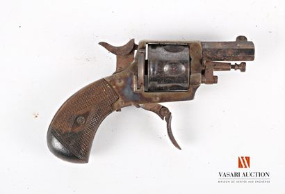 null Revolver de poche type British Bulldog calibre .320, canon octogonal rayé, barillet...