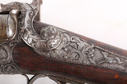 null Shotgun with pin gauge 16, Damascus barrels in table of 71 cm, opening by key...
