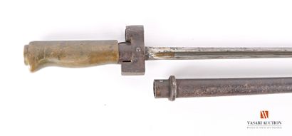 null Baïonnette Rosalie modèle 1886 M15, lame cruciforme de 52 cm, fourreau tôle...