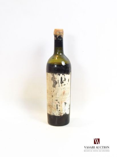 null 1 bottle Château LATOUR Pauillac 1er GCC 1905

	Faded, stained and very worn,...