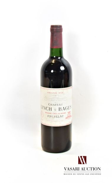 null 1 bouteille	Château LYNCH BAGES	Pauillac GCC	2004

	Et. tachée. N : bas gou...