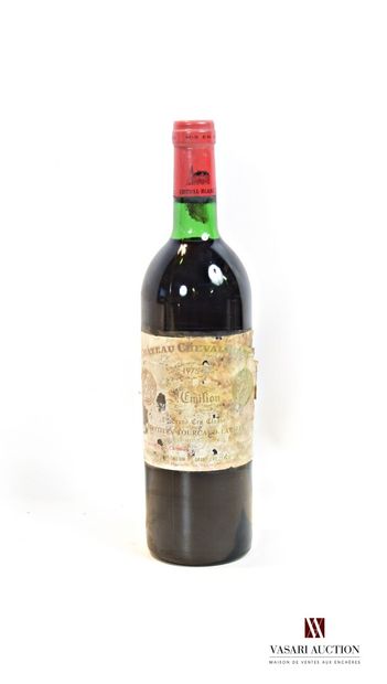 null 1 bouteille	Château CHEVAL BLANC	St Emilion 1er GCC	1975

	Et. fanée, tachée...