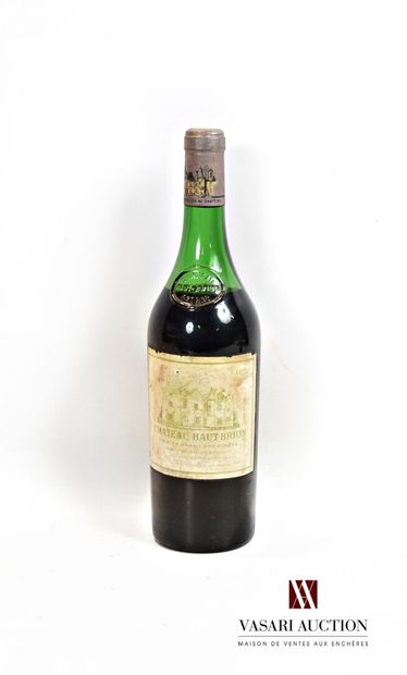 null 1 bouteille 	Château HAUT BRION	Graves 1er GCC	1970

	Et. fanée, tachée et un...