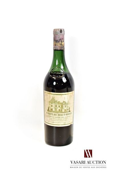null 1 bouteille	Château HAUT BRION	Graves 1er GCC	1965

	Et. fanée, tachée et un...
