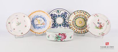 null Earthenware lot including: a plate decorated with a radiating rosette, marked...