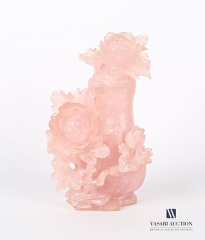 null CHINE 

Vase couvert en pierre dure rose sculpté de roses.

(accidents)

Haut....