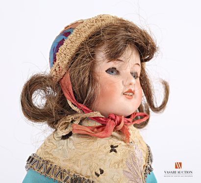 null Doll, polychrome porcelain head, fixed eyes, open mouth with teeth, boiled cardboard...