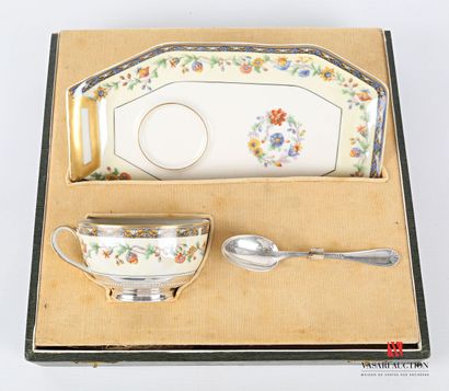 null LIMOGES - HAVILAND Theodore 

Breakfast cup and its saucer in white porcelain...