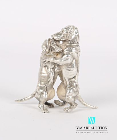 null Silver subject representing a couple of Dachshunds dancing

Weight : 113,50...