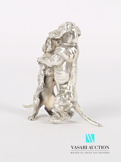 null Silver subject representing a couple of Dachshunds dancing

Weight : 113,50...