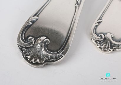 null Part of a silver-plated metal household set, the handle decorated with acanthus...