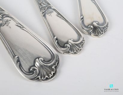 null Part of a silver-plated metal household set, the handle decorated with acanthus...