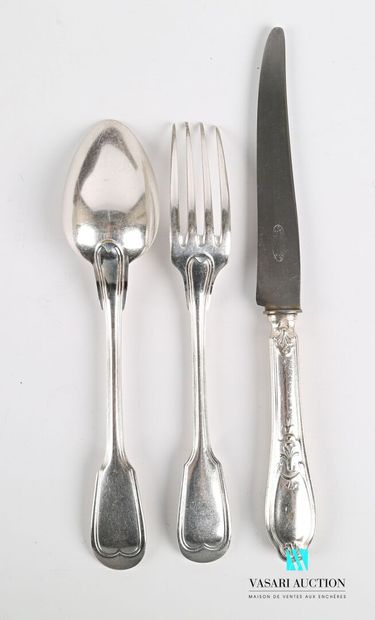 null Lot in silver plated metal including ten table knives, the handles decorated...
