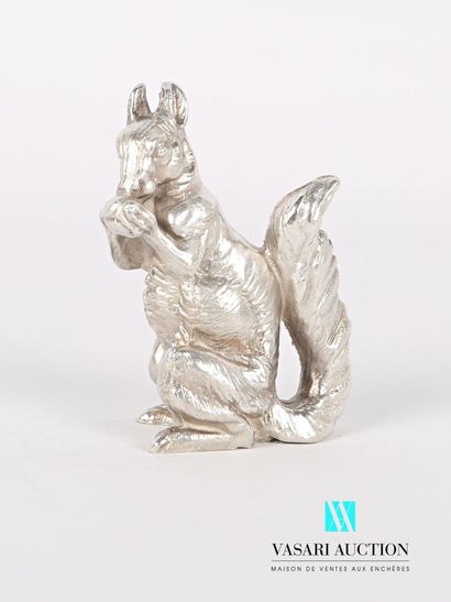 null Silver subject representing a squirrel eating a hazelnut

Weight : 151,26 g

Height...