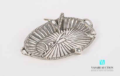 null Silver bronze pocket with a woven basket on which is placed an ear of wheat...