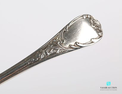 null Part of a silver-plated menagère, the handle decorated with acanthus leaves,...