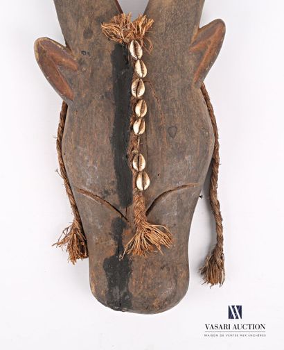null NORTH CONGO - KWELE

Animal mask in carved wood, patinated with traces of polychromy...
