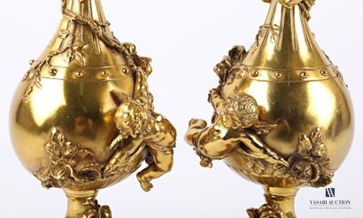 null MOREAU Auguste (1834-1917), after

Pair of gilt bronze piriform vases standing...