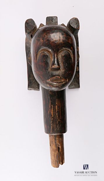 null FANG - GABON

Head of an ancestor with a long neck in carved and patinated wood

(small...