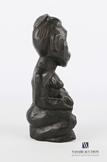null Statuette in ebony representing a maternity.

Probably Congo 

(crack and slight...