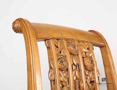 null FOLLOT Paul (1877-1941)

Pair of chairs in molded and carved pearwood, the slightly...