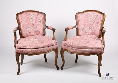 null Pair of cabriolet armchairs in molded natural wood, the back moved, the armrests...