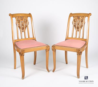 null FOLLOT Paul (1877-1941)

Paire de chaises en poirier mouluré et sculpté, le...