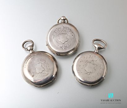 null Lot of three silver pocket watches, the dials have Roman numerals for the hours...