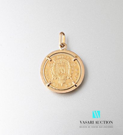 null Pendant in yellow gold 750 thousandth set with a 20 francs gold coin 1866A,...